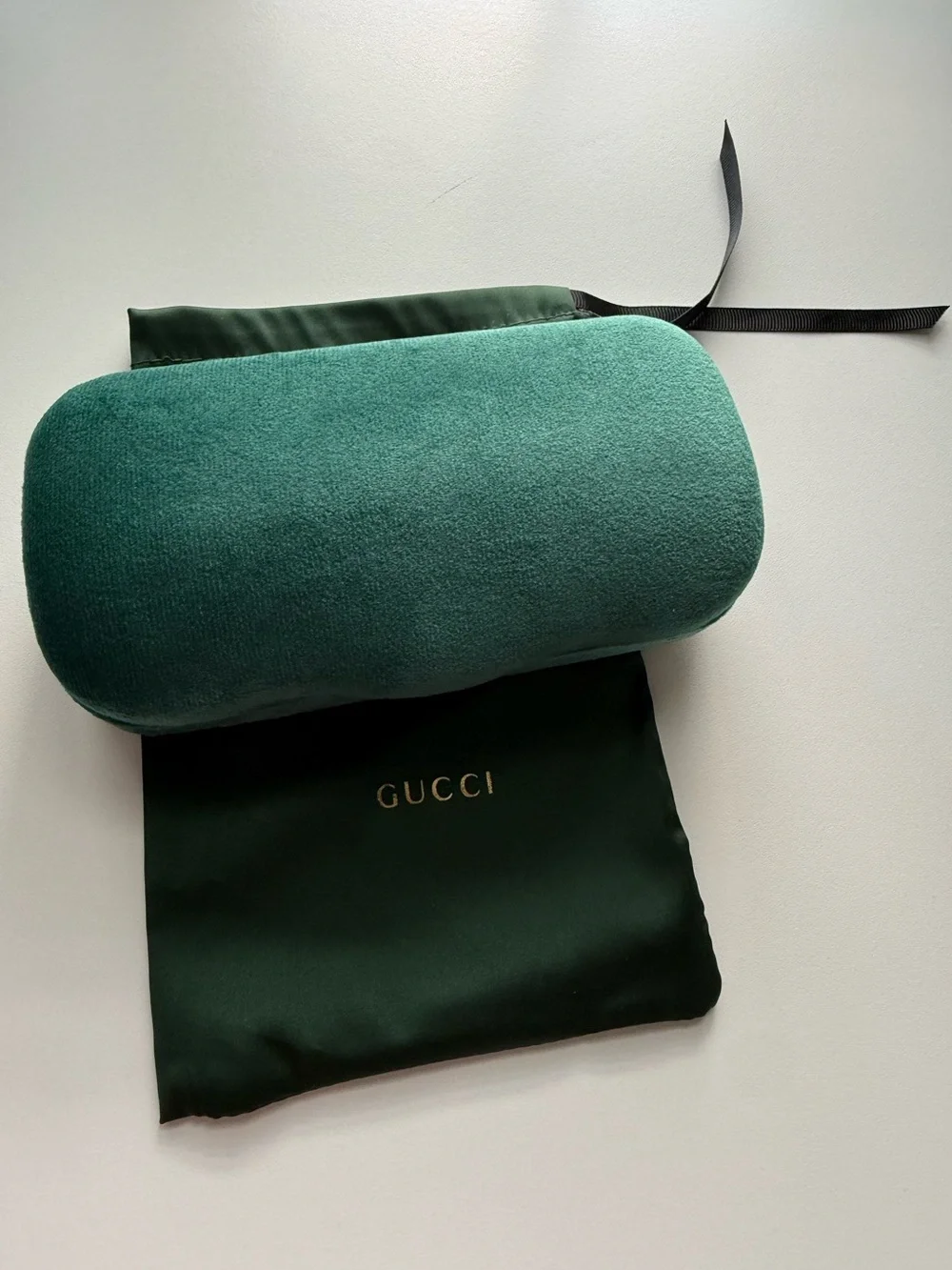Gucci velvet eyewear
